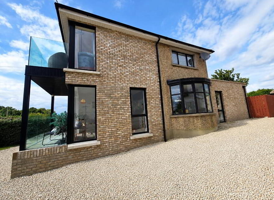 241 Ballynahinch Road, Lisburn, BT27 5LS