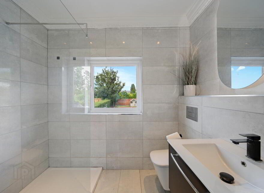241 Ballynahinch Road, Lisburn, BT27 5LS