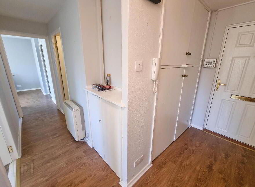 6D, Ferndale House, Dunmurry, BT17 9DB