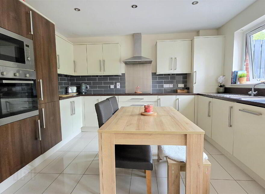 19M Downshire Road, Carrickfergus, BT38 7LE