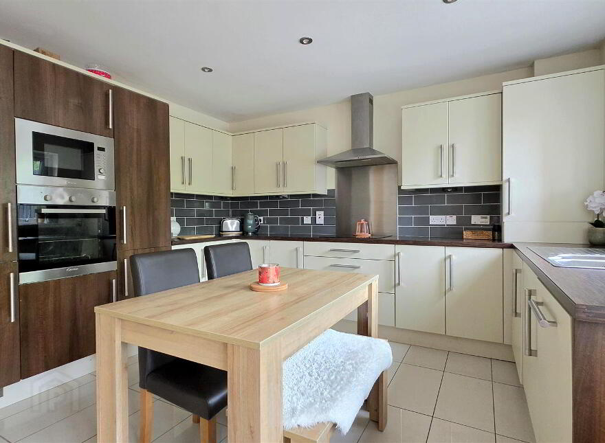 19M Downshire Road, Carrickfergus, BT38 7LE