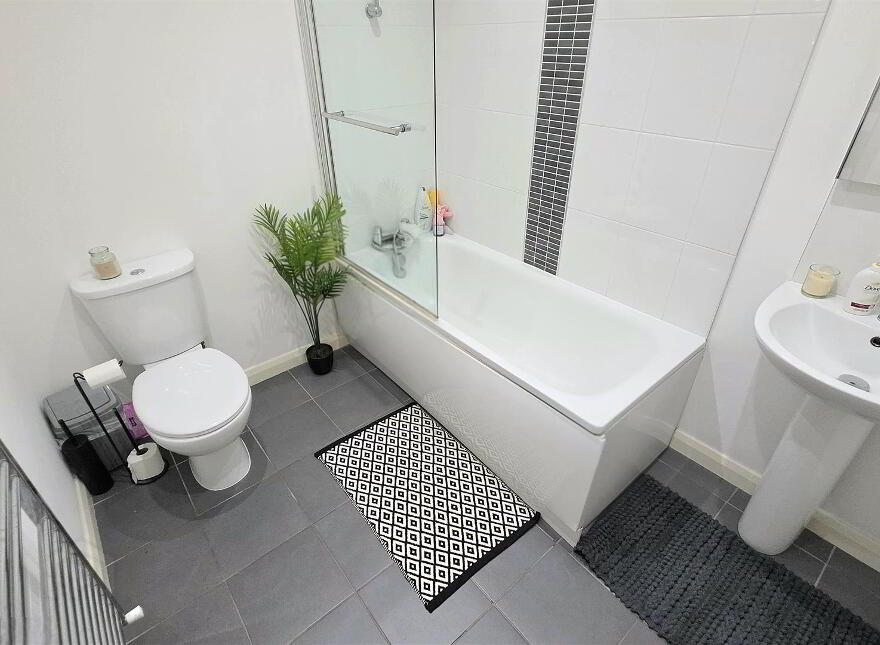 19M Downshire Road, Carrickfergus, BT38 7LE