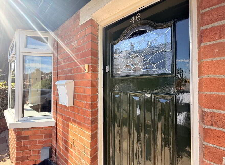 46 Sandhurst Drive, Belfast, BT9 5AY