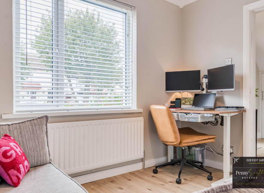 102 Skipperstone Road, Bangor, BT20 4ET