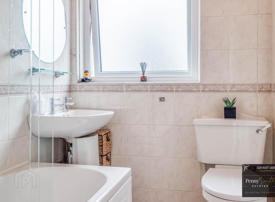 102 Skipperstone Road, Bangor, BT20 4ET