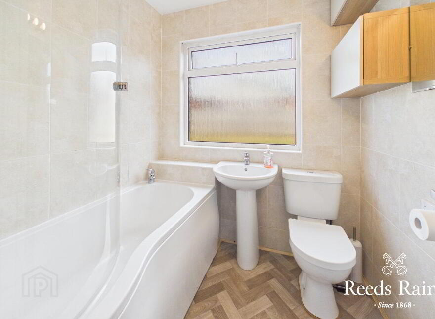 5 Adlon Crescent, Lisburn, BT28 2EG
