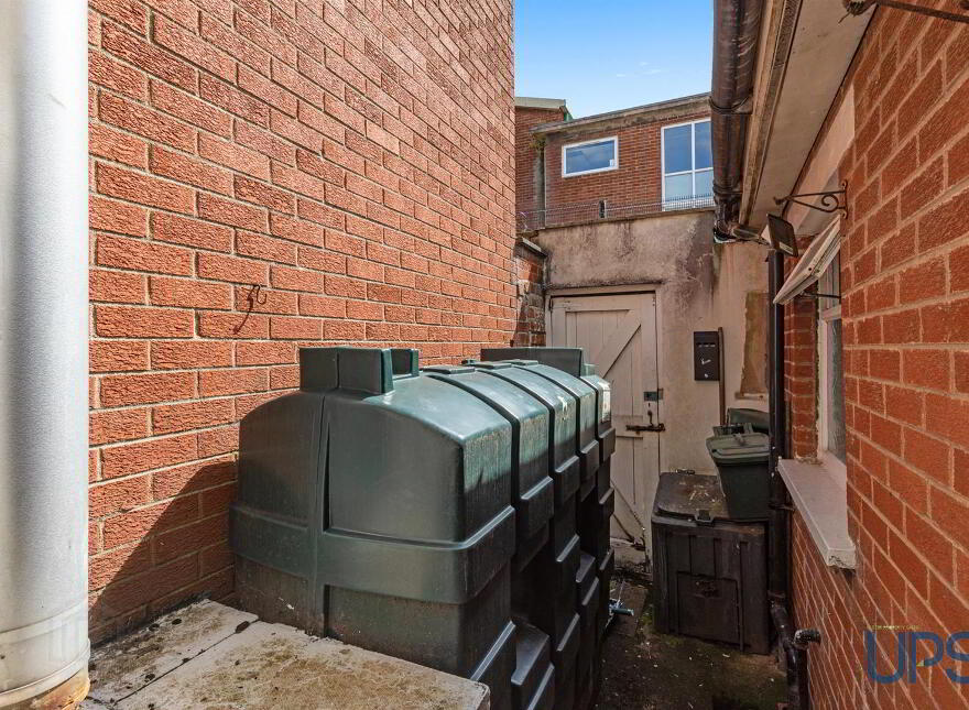22 Oakman Street, Falls Road, Belfast, BT12 7BP