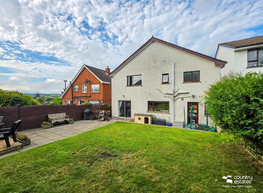 17 Clare Heights, Ballyclare, BT39 9HA