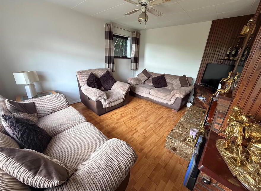 8 Glastry Gardens, Bangor, BT19 1SJ