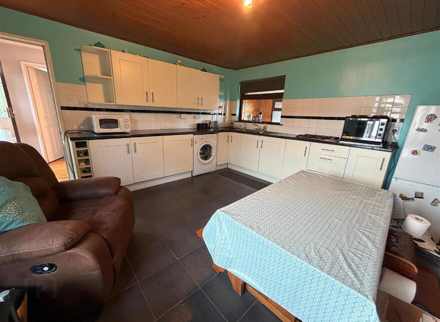 8 Glastry Gardens, Bangor, BT19 1SJ