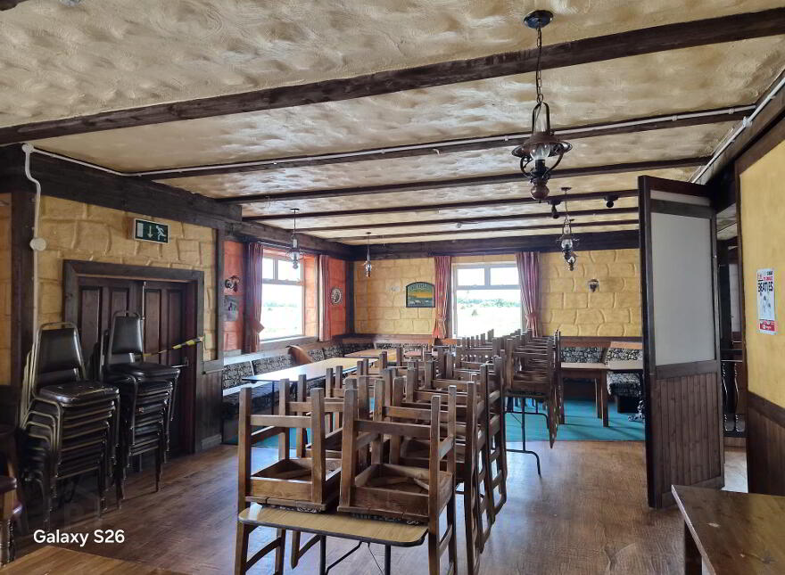 Into The West Restaurant, Sheepwalk, Frenchpark, F45XY07