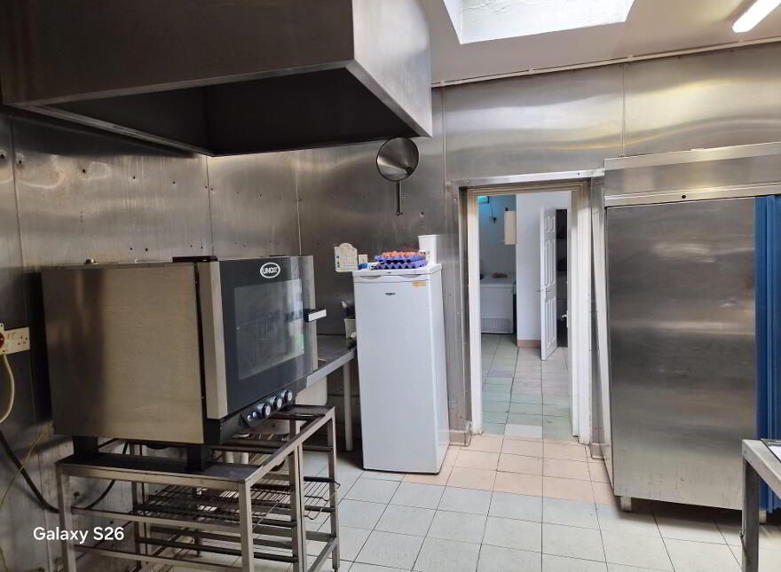 Into The West Restaurant, Sheepwalk, Frenchpark, F45XY07