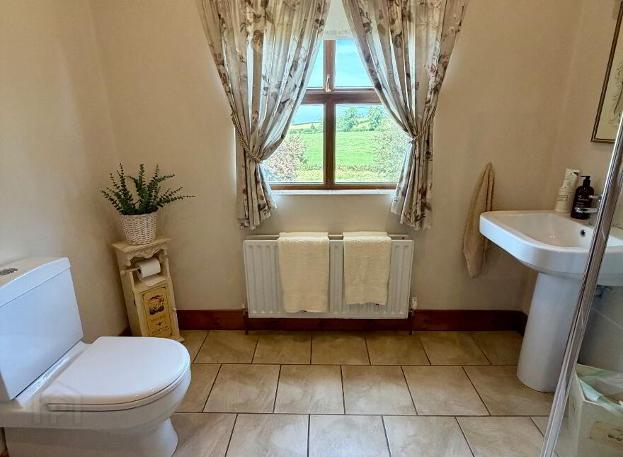 134 Navan Fort Road, Armagh, BT60 4PX