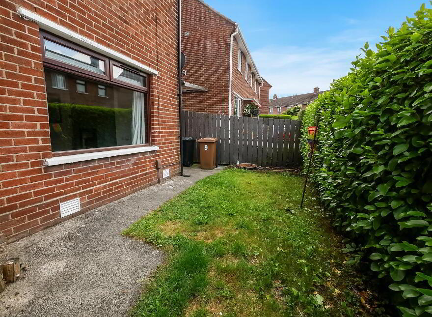 9 Rogers Park, School Road, Belfast, BT8 7BX