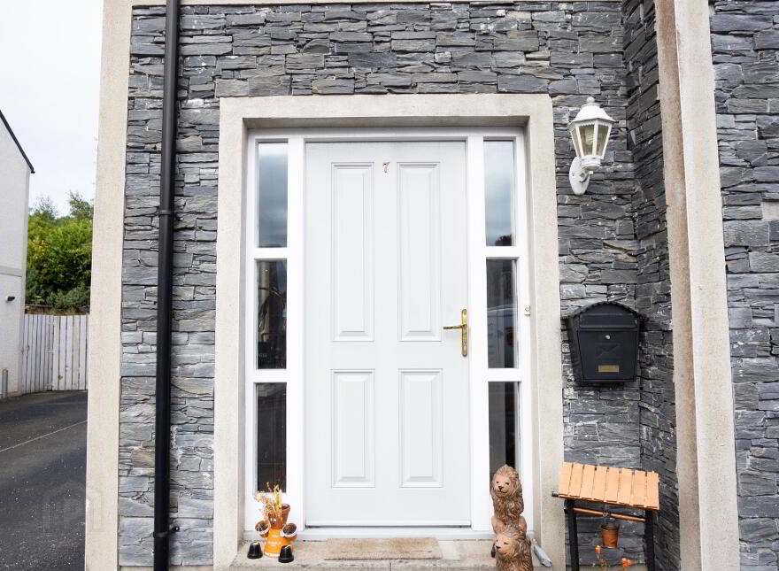 7 Heslips Court, Newry, BT35 8GR