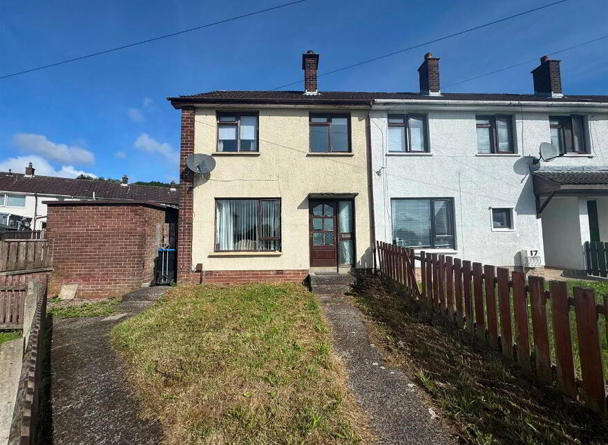 15 Enniskeen Avenue, Rathcoole, Newtownabbey, BT37 9HN
