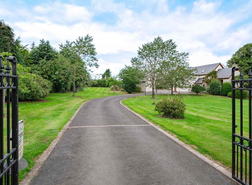 68 Ballymoney Road, Holywood, BT18 0JJ
