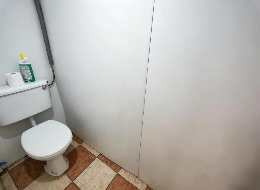 886 Crumlin Road, Belfast, BT14 8AE