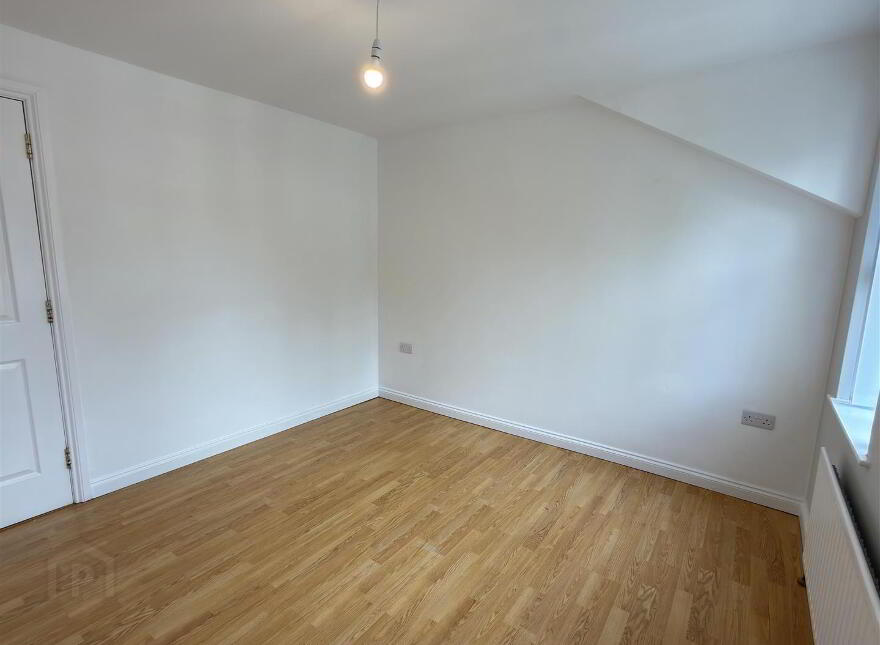 24 Clarmont Avenue, Castlewellan, BT31 9BX