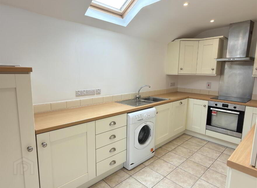 24 Clarmont Avenue, Castlewellan, BT31 9BX