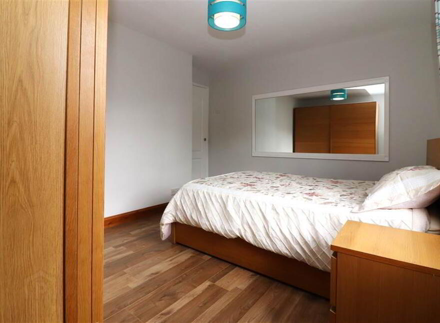 8 Lawnbrook Drive, Grand Street, Lisburn, BT27 4UB