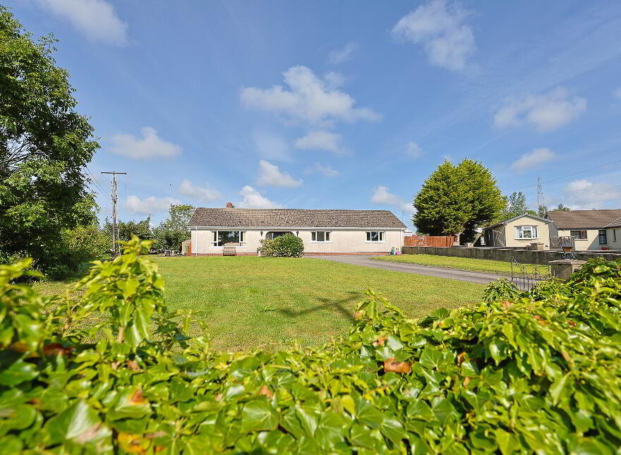 219 Gilford Road, Lurgan, Craigavon, BT66 7AP