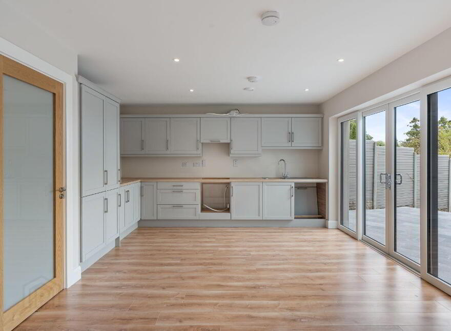 Scarisbrick, 24 The Orchards, Montenotte, T23W7WR
