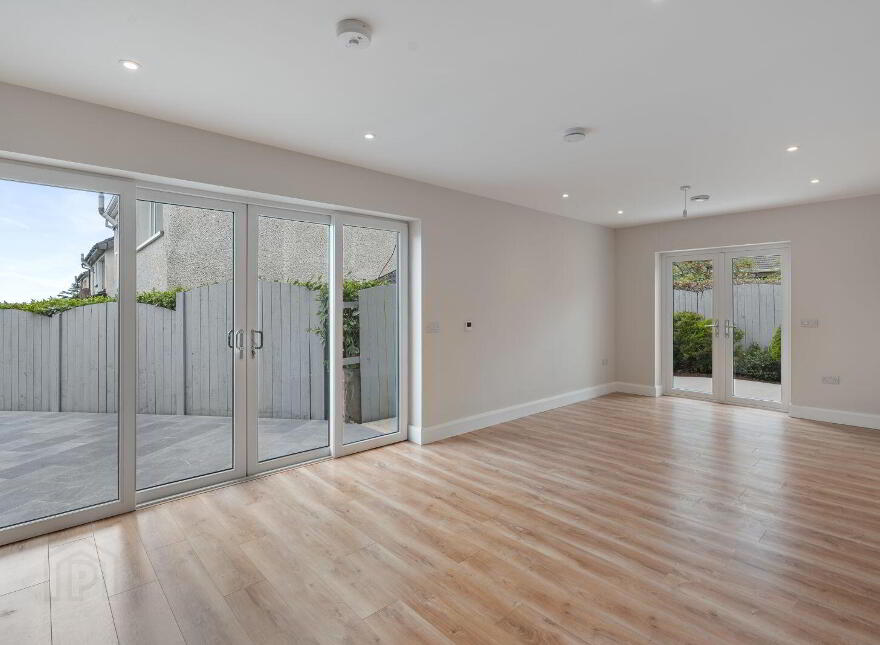 Scarisbrick, 24 The Orchards, Montenotte, T23W7WR