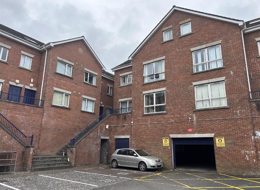 32 Fitzwilliam Square, Rugby Avenue, Belfast, BT7 1JH