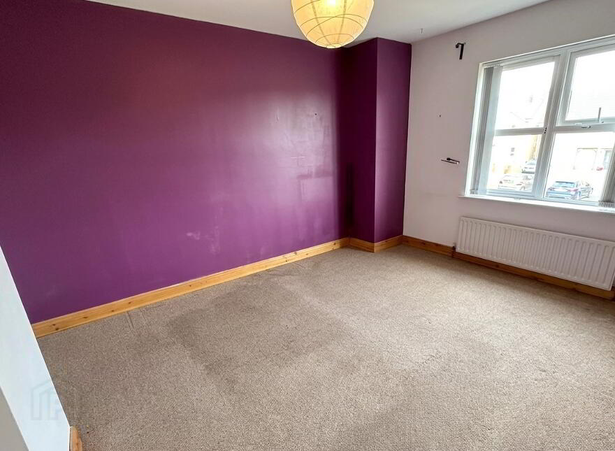 98 Rossdale, Ballymena, BT42 2SJ