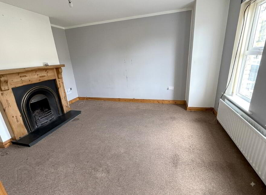 98 Rossdale, Ballymena, BT42 2SJ