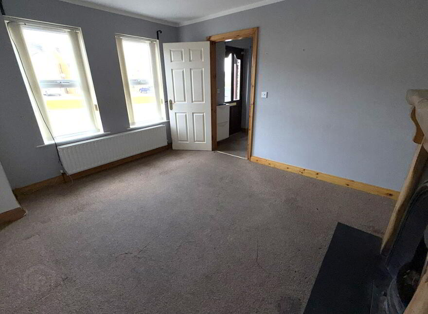 98 Rossdale, Ballymena, BT42 2SJ