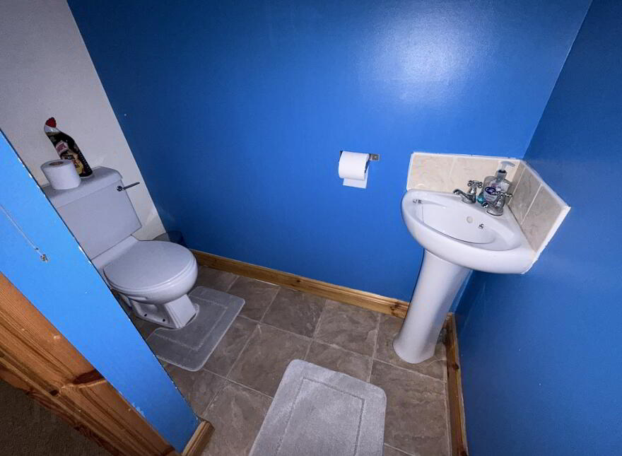 98 Rossdale, Ballymena, BT42 2SJ