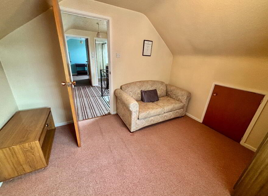 6 Woodburn Park, Londonderry, BT47 5PS