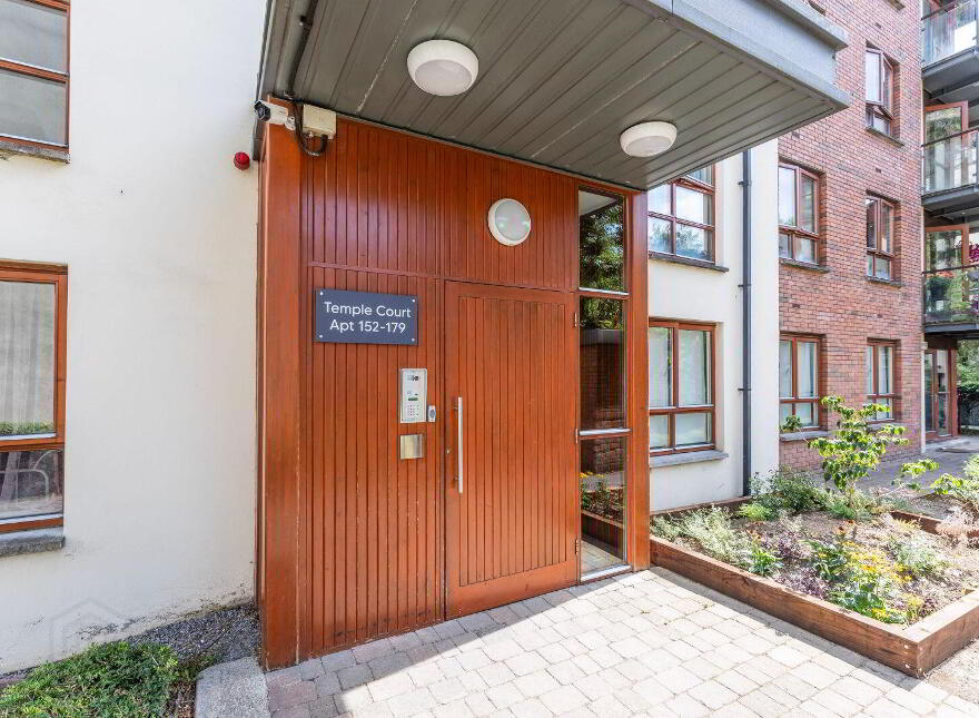 Apartment 157 Temple Court, Dublin 9, D09HD54