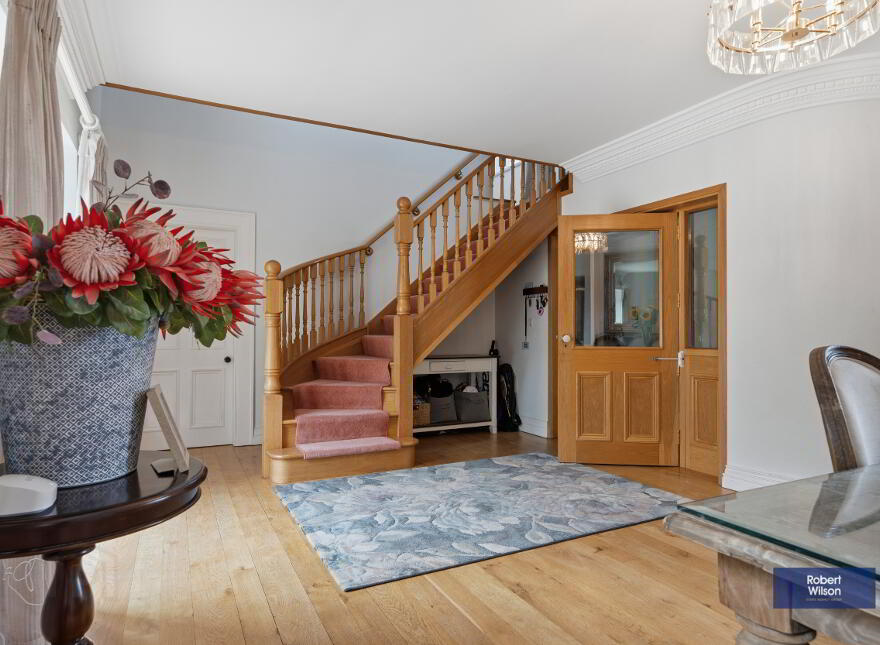 14 Gulf Lane, Hillsborough, BT26 6EL