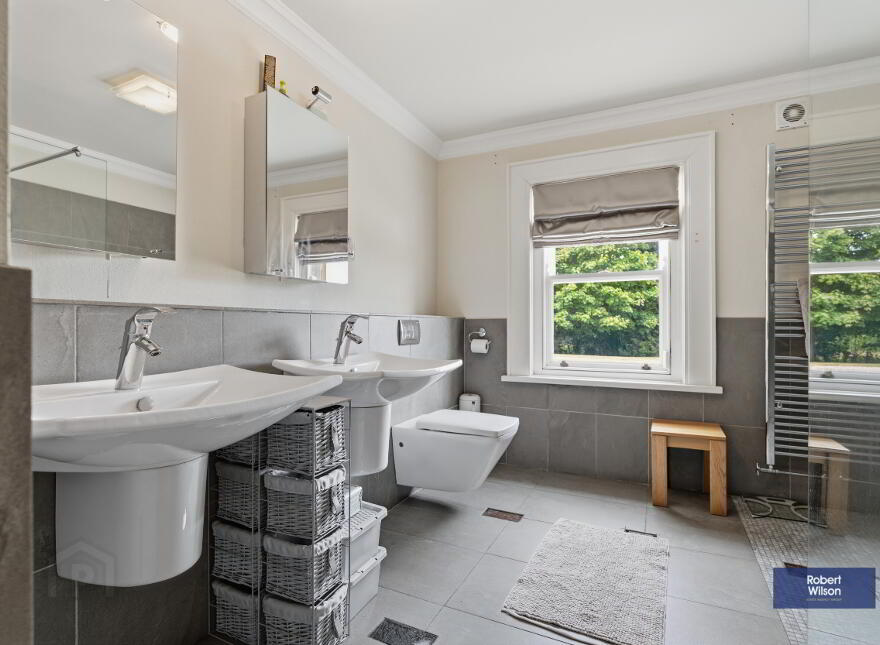 14 Gulf Lane, Hillsborough, BT26 6EL