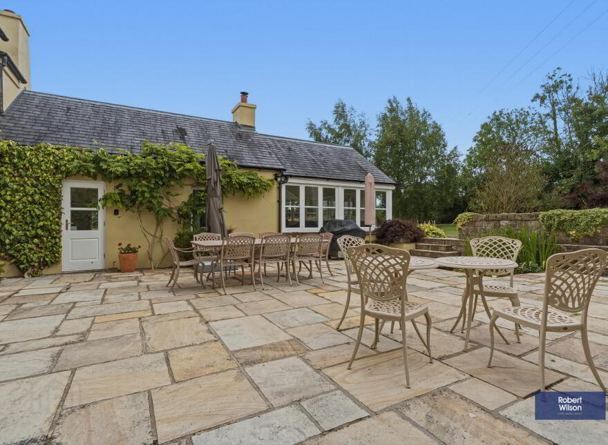 14 Gulf Lane, Hillsborough, BT26 6EL
