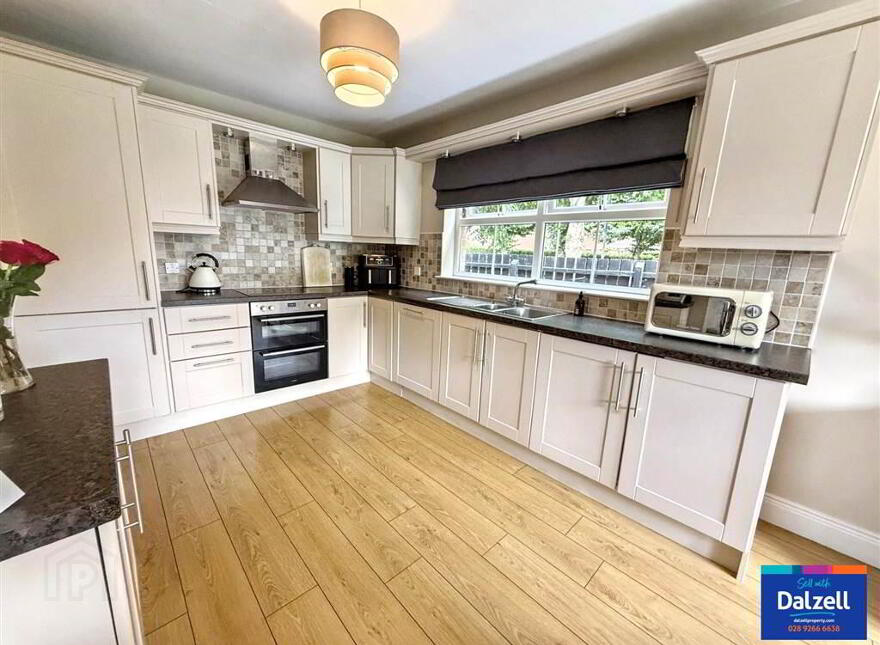 1 Hollyburn, Lisburn, BT28 2YL