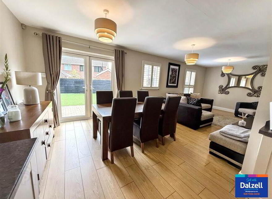 1 Hollyburn, Lisburn, BT28 2YL