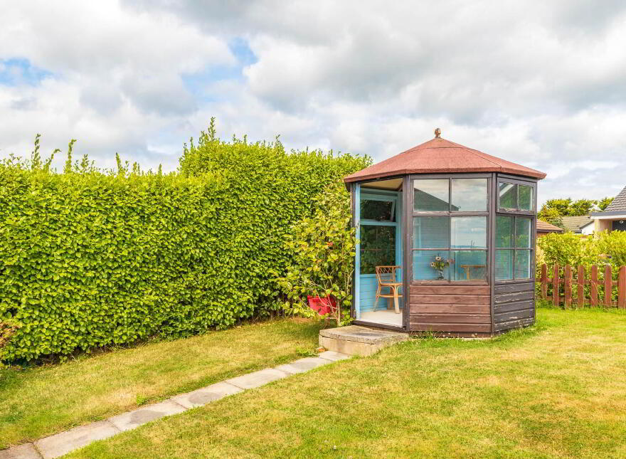 1 Donegall Park, Whitehead, Carrickfergus, BT38 9ND