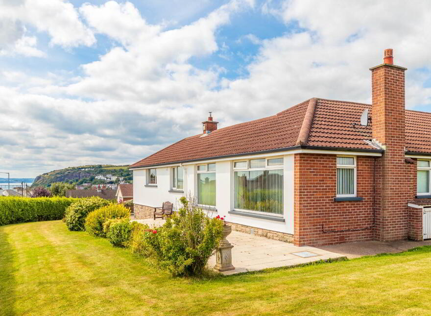 1 Donegall Park, Whitehead, Carrickfergus, BT38 9ND