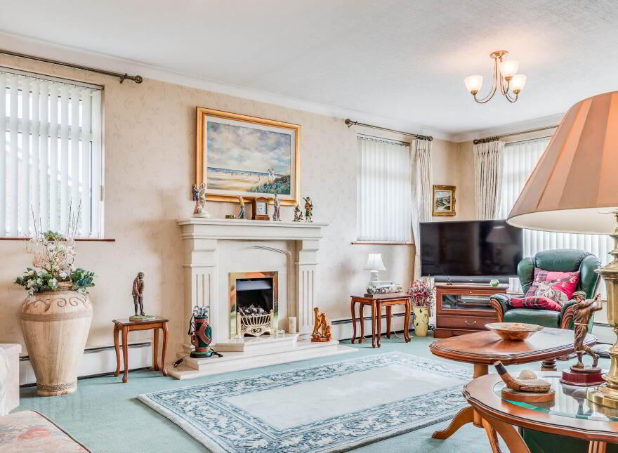 1 Donegall Park, Whitehead, Carrickfergus, BT38 9ND