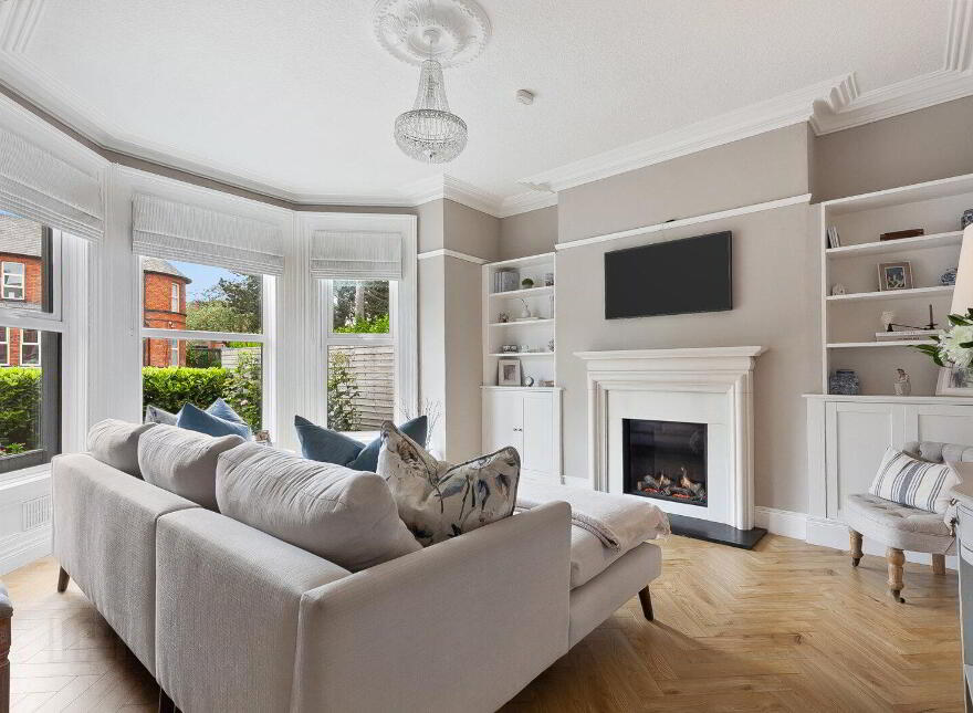 747 Lisburn Road, Belfast, BT9 7GW