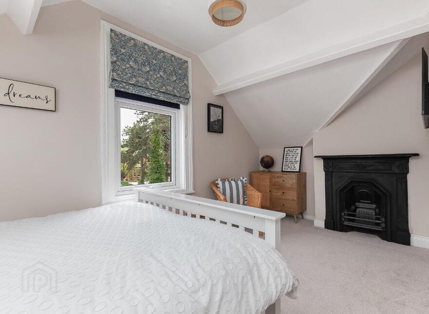 747 Lisburn Road, Belfast, BT9 7GW
