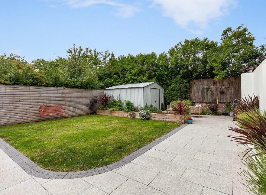 747 Lisburn Road, Belfast, BT9 7GW