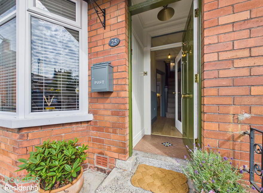 25 Willowfield Crescent, Belfast, BT6 8HP