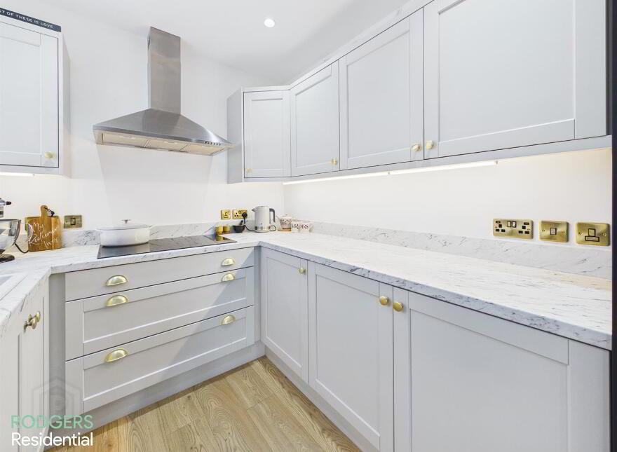 25 Willowfield Crescent, Belfast, BT6 8HP
