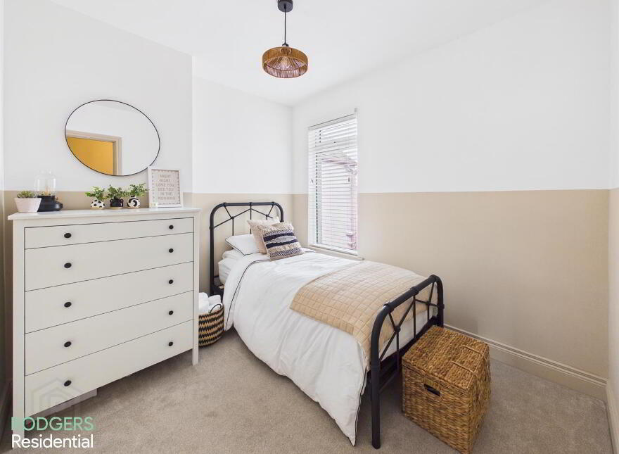 25 Willowfield Crescent, Belfast, BT6 8HP