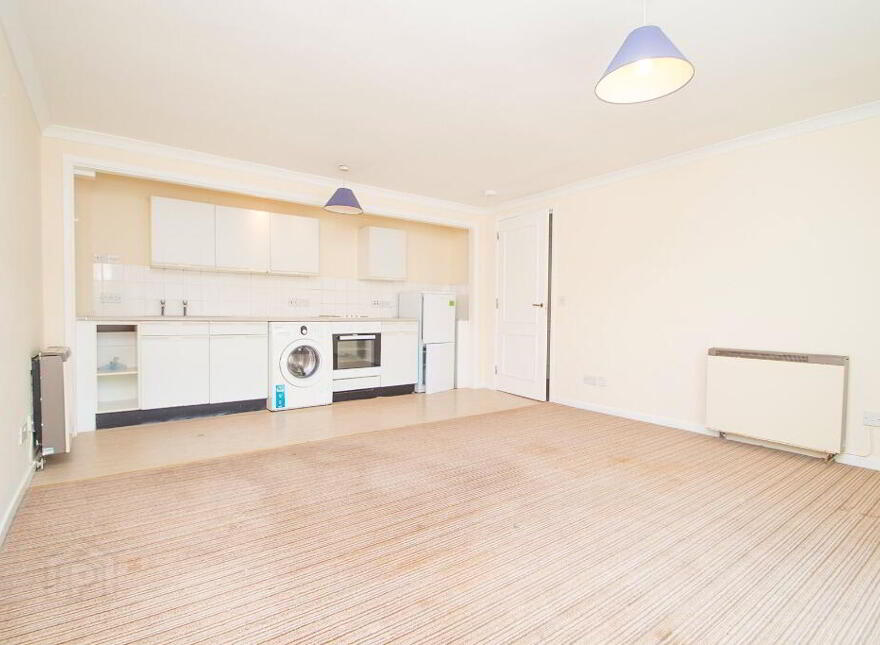 15 St Patricks Square, Edinburgh, EH8 9EZ